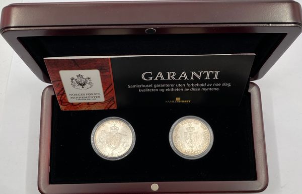Hovedbilde Sett med 2 kroner 1906 og 1914 fra Samlerhuset