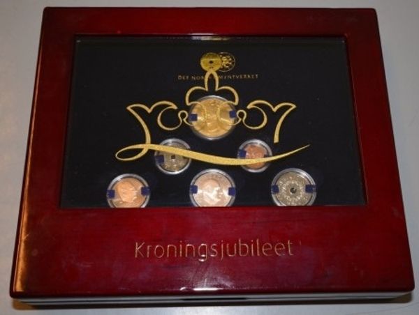 Hovedbilde Kroningsjubileet 2006